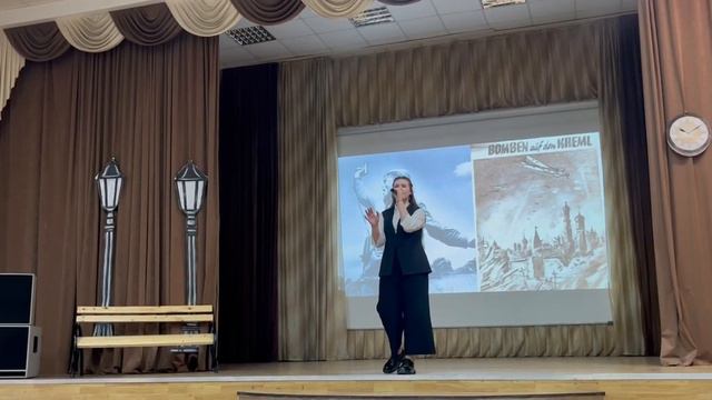 "В руках автомат"- исполняет Мукина Анастасия