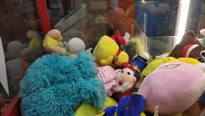 Что можно выиграть на 200 рублей в автомат с игрушками