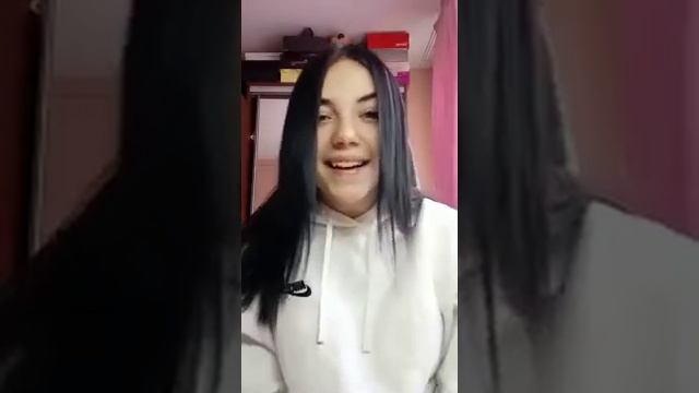 Кавер Ramil' ты хочешь со мной ты хочешь на движ смотреть онлайн