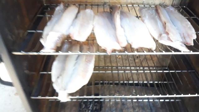 Как мы справляемся со всем этим?/Что делать дальше с Рыбой? смотреть онлайн