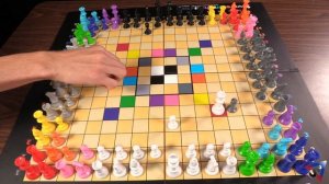 Как играть в Суверенные Шахматы (версия "все против всех")