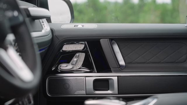 First Look: G550 2023 смотреть онлайн