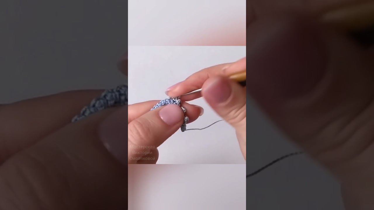 Пышный столбик. Полное видео в плейлисте "Завитки" #crochet #вязаниекрючком #crocheting смотреть онлайн