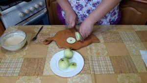 Яблоки в кляре. Вкусно и просто!!!