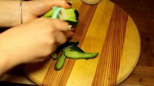 Салат с рукколой и авокадо