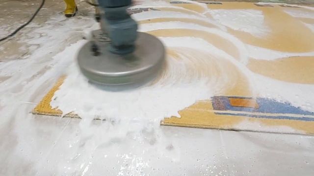 Попался ковер под цвет сапог: яркая и сочная стирка / Got a rug matching boots color: juicy wash смотреть онлайн