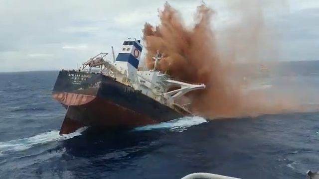 Тонет корабль смотреть онлайн