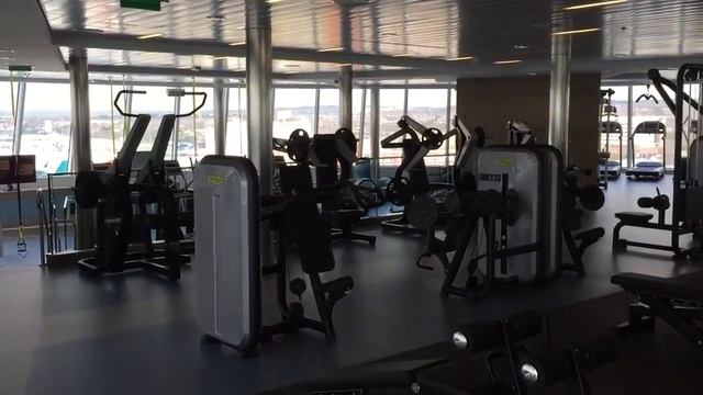 ШИКАРНЫЙ КРУИЗНЫЙ ЛАЙНЕР "ОВАЦИЯ МОРЕЙ" !!! смотреть онлайн