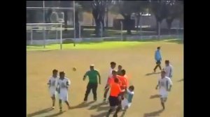 Топ 3 лучших избивание судьи в футболе Жесть