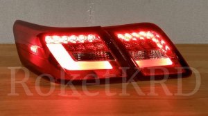 Задние фонари Toyota Camry 40 красно-белые