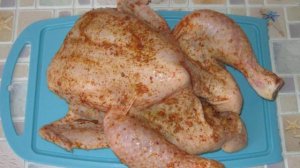 Курица запеченная в рукаве с карри и чесноком