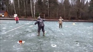 На нижнем работает и пассив и актив. Клёвое место.