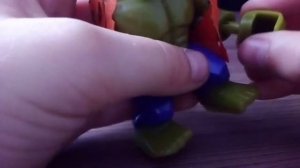 распоковка игрушки Лего халк