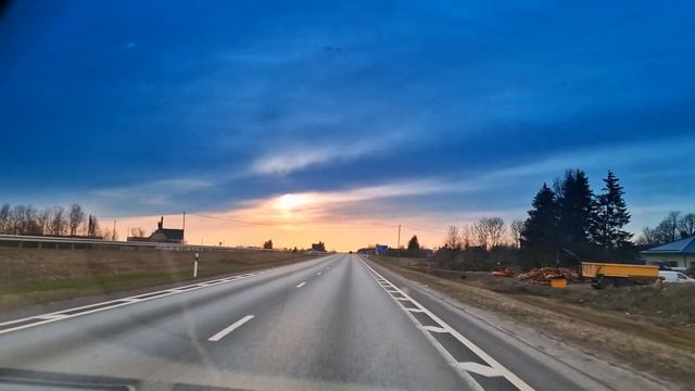 Жизнь простой семьи в Эстонии.Дачный блог с Чудского озера.Дорога домой.Семейные влоги из Таллинна