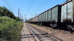 "Редкий серый" Электровоз 3ЭС5К-030 "Ермак" с грузовым поездом.