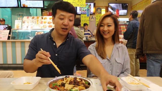 BEST Hand Pulled Beef Noodles in New York! Chinese Food Court смотреть онлайн