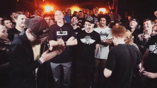 РЕСТОРАТОР КИНУЛ ЗИГУ! #versus смотреть онлайн