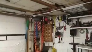 Столик для гаража из станины от старой гладильной доски