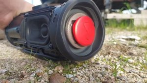 Jbl charge 4 bass test!!? (coca cola bass boosted)