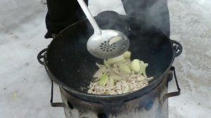 Готовим вкусную капусту с курятинкой и яйцом в казане на даче. Чо ПОХАВАТЬ. #чопохавать