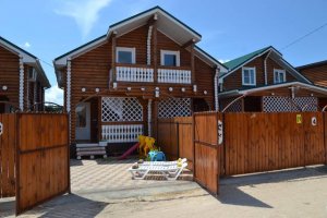 Отдых в Голубицкой дома под ключ. Коттеджи в Голубицкой рядом с морем. «Лесной дворик» ГОСТЕВОЙ ДОМ