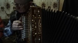 гармонный мастер Оленичев Алексей Анатольевич на настроенной им гармони