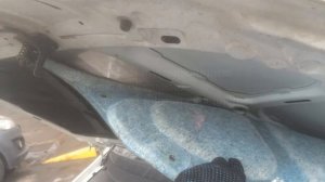 Daewoo Gentra установка газового упора