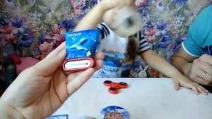 Алиса показывает свои ИГРУШКИ !!! Коллекция магнитов на холодильник Детский канал Алиса