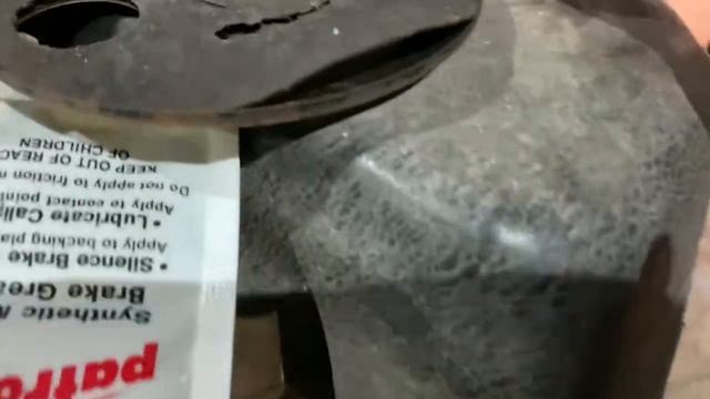 Лечим произвольное открытие крышки лючка бака при движении ⚠️✅ ⛽️