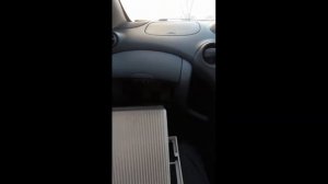 Замена салонного фильтра Toyota Vitz