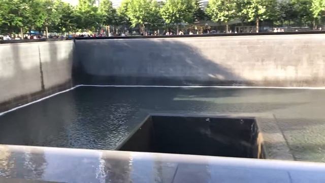 World Trade Center National Memorial New York #WTC #NY #NewYorkCity #Memorial #9/11 #Fountains смотреть онлайн