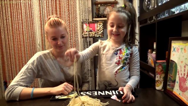 Челлендж! Лапша на уши! Noodles on ears challenge! смотреть онлайн