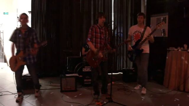 yesterday.- Люблю (Маленький остров) смотреть онлайн