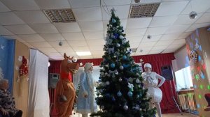 Конь Юлий на ёлки.mp4