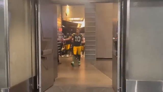 Watch Green Bay Packers players mocking Dak & Dallas Cowboys after win