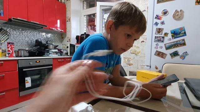 Распаковка "чек" нового телефона.  Подарок от бабушки и  дедушки на день рождения.  13.08. 2022