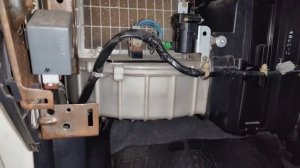 Замена салонного фильтра на Honda Partner Кузов EY 7.Сказ о том как я его туда когда-то интегрирова