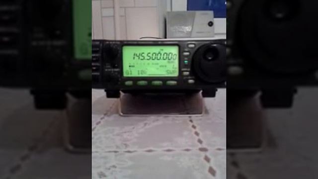 IC R10 vs IC 706MK2G