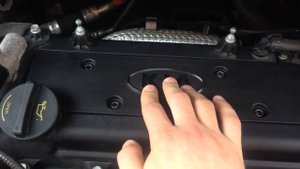 Установил недостающую крышку KIA)))