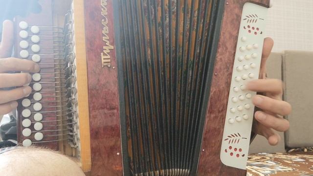Разбор на гармони:"Я иду тебе навстречу"(Ю.Антонов)