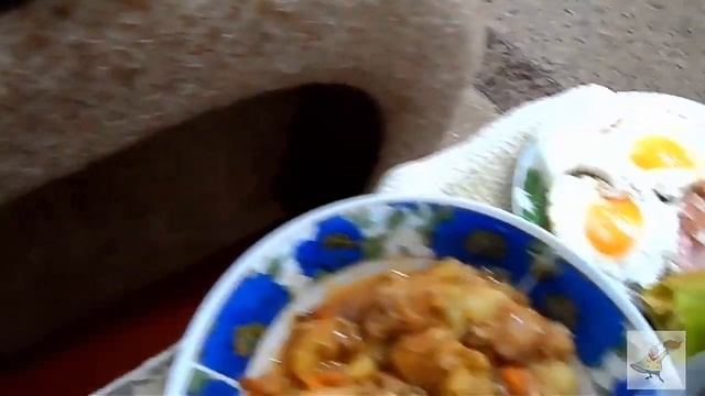 ОБЖОР:СОУС С МЯСОМ,ЯИЧНИЦА С КОЛБАСОЙ,ФАРШИРОВАННЫЕ БАКЛАЖАНЫ смотреть онлайн