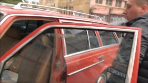 Mercedes-Benz W123 один день из жизни | Стартер | ретро за 100К