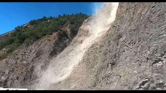 Jamuu Srinagar 4 lane highway project update | NH-44 के श्रीनगर-जम्मू खण्ड 4-लेन | Papa Constructio смотреть онлайн