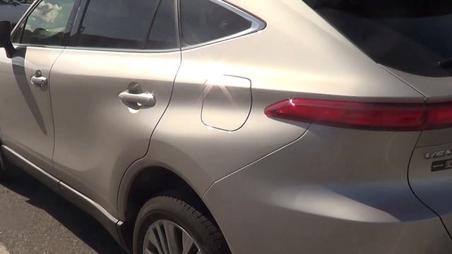 Lexus of Kelowna - 2022 Toyota Venza XLE Hybrid Walk Around Video смотреть онлайн