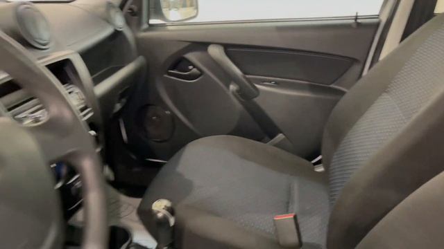 ВАЗ (Lada) Granta смотреть онлайн