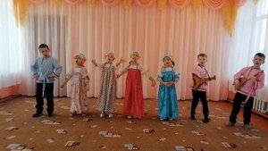 Песня "Росиночка-Россия" Ансамбль "ВЕСЕЛУХА"