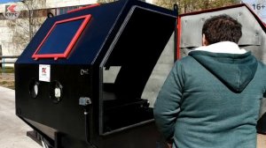 Инжекторная проходная пескоструйная камера с предкамерой и выдвижным поворотным столом