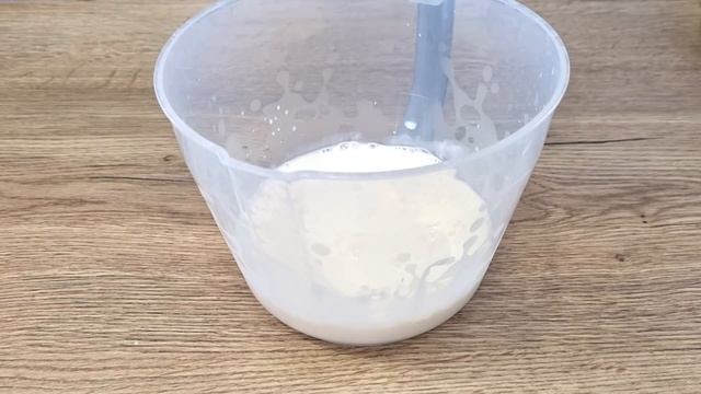 Przepyszne ciasto Kinder Bueno ? łatwe i szybkie czekoladowe ciasto bez pieczenia ? idealne do kawy смотреть онлайн