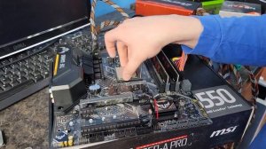 😱FIX BIOS Black Screen No Display No Post | HOW TO FIX | B450M B550 #amd