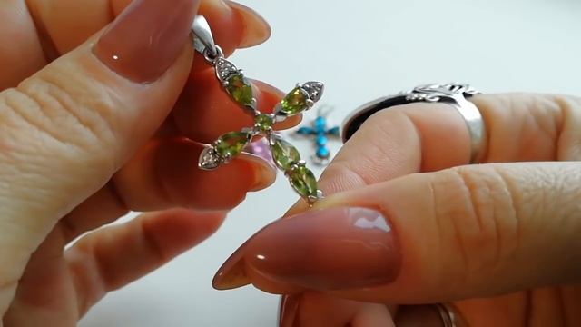 Продам . Крестики с разными вставками )) смотреть онлайн